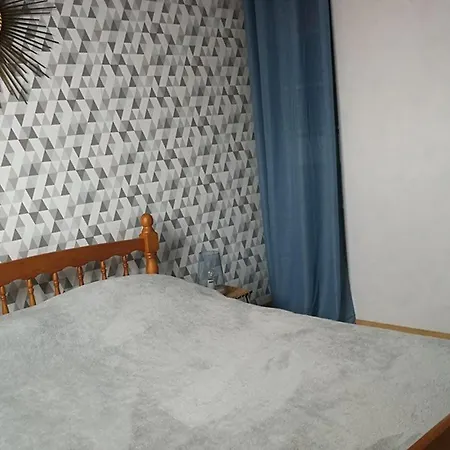 3 Pieces Climatise, Terrasse, 6 Couchages, Parking Prive, Animaux Admis - Fr-1-326-673 *