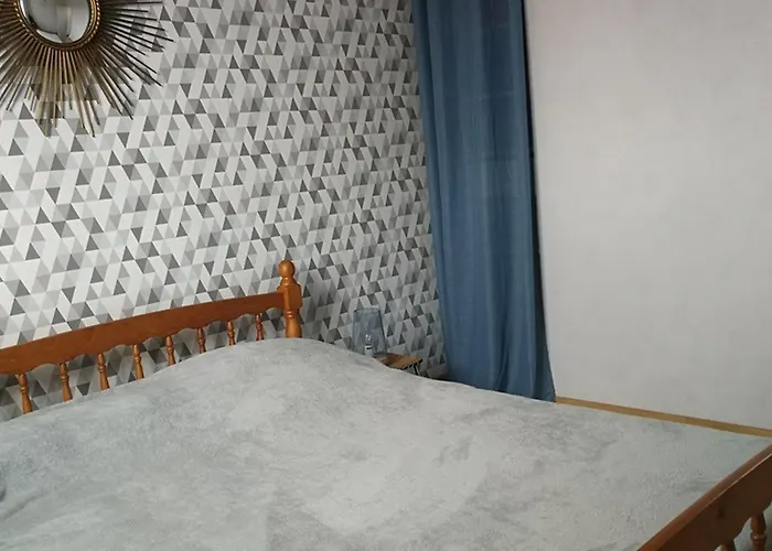 3 Pieces Climatise, Terrasse, 6 Couchages, Parking Prive, Animaux Admis - Fr-1-326-673 *